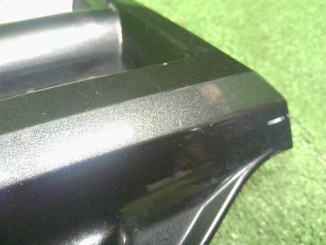 【中古】ジムニー ABA-JB23W ラジエータグリル 72111-76J00 自社品番250110 26U