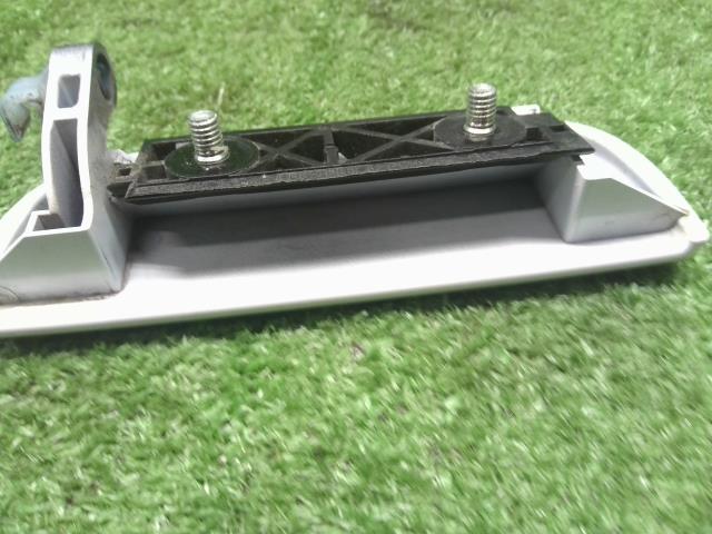 【中古】ジムニー ABA-JB23W 左フロントアウターハンドル 82802-81A50-26U 自社品番250110 26U