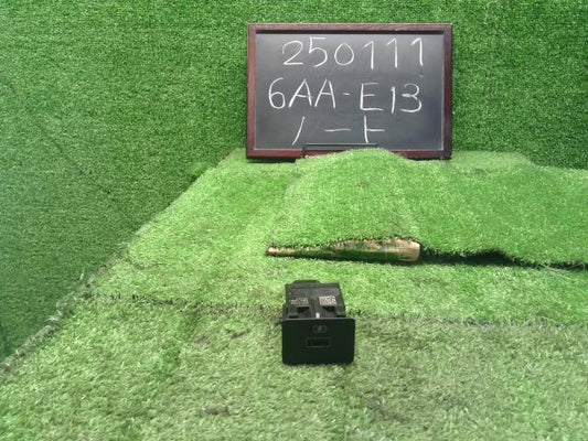 【中古】ノート 6AA-E13 USBポート  自社品番250111 RAY