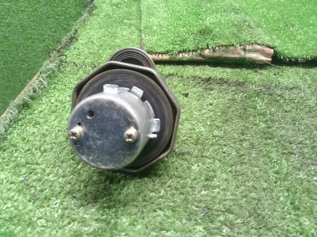 【中古】ミニキャブ V-U42T フューエル 給油キャップ  自社品番250114 W74