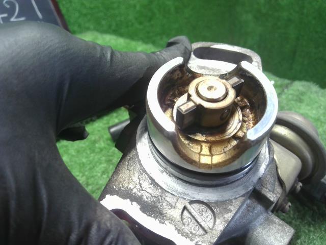 【中古】ミニキャブ V-U42T ディストリビューター デスビ MD340411 自社品番250114 W74