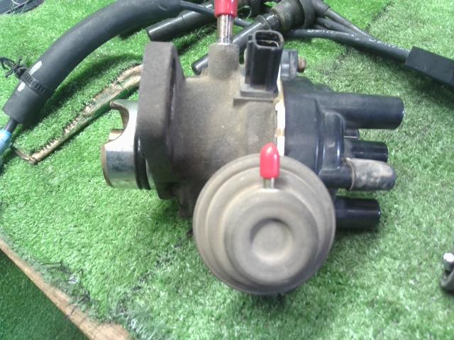 【中古】ミニキャブ V-U42T ディストリビューター デスビ MD340411 自社品番250114 W74