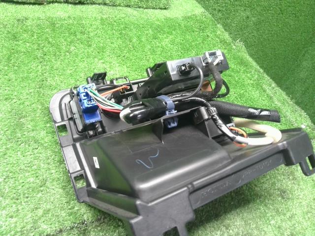 【中古】Ｎ－ＷＧＮ DBA-JH1 シートヒーター USB ETC スイッチ パネル 39581-T4G-J01 自社品番250123 NH883P