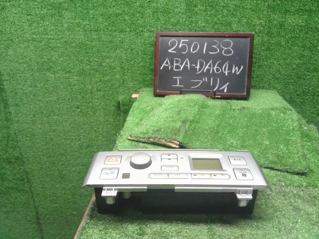 【中古】エブリィ ABA-DA64W エアコン AC スイッチパネル 39510-68H13-ZL9 自社品番250138 ZHY