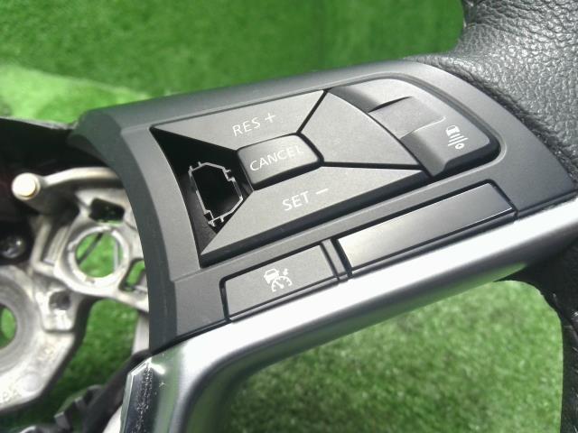 【中古】ノート DAA-HE12 ステアリングホイール ハンドル  自社品番250139 KH3