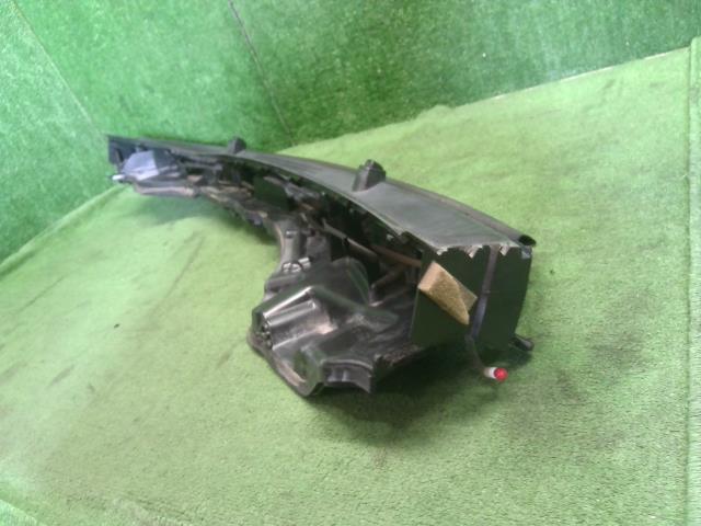 【中古】ムーヴ DBA-LA100S カウルトップパネル 55703-B2511 自社品番250141 T22