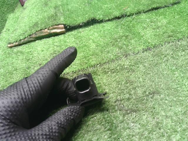 【中古】ムーヴ DBA-LA100S バックドアリクエストスイッチ  自社品番250141 T22