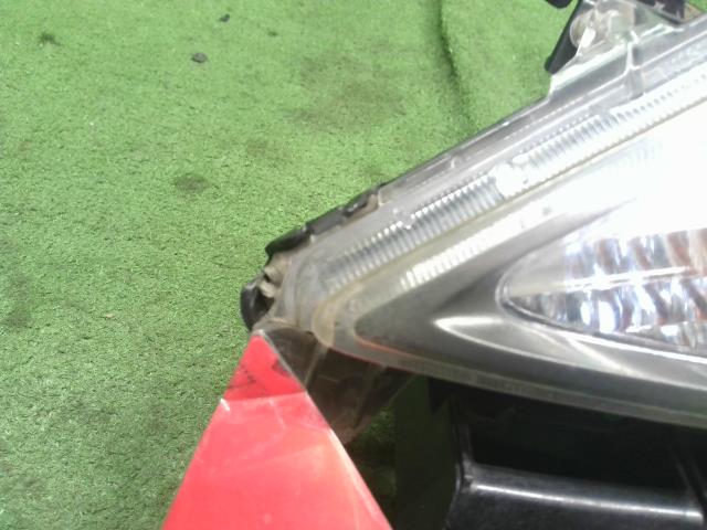 【中古】フィット DBA-GE8 左ヘッドランプ ライト 33151-TF0-J01 自社品番250146 PB83P