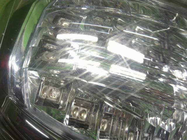 【中古】ヴェルファイア DBA-GGH25W 左テールランプ 81561-58090 自社品番250156 070