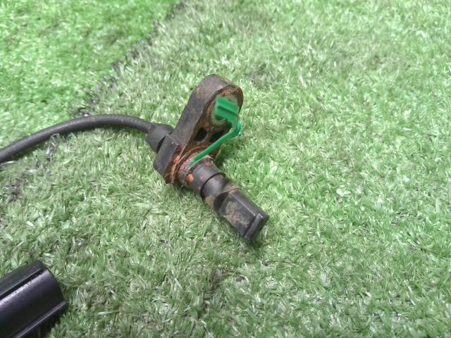 【中古】ヴェルファイア DBA-GGH25W 右フロント ＡＢＳセンサー 89542-28100 自社品番250156 070