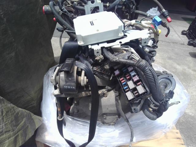 【中古】ムーヴ LA-L152S エンジン ジャンク 19000-97226 自社品番250158 T17