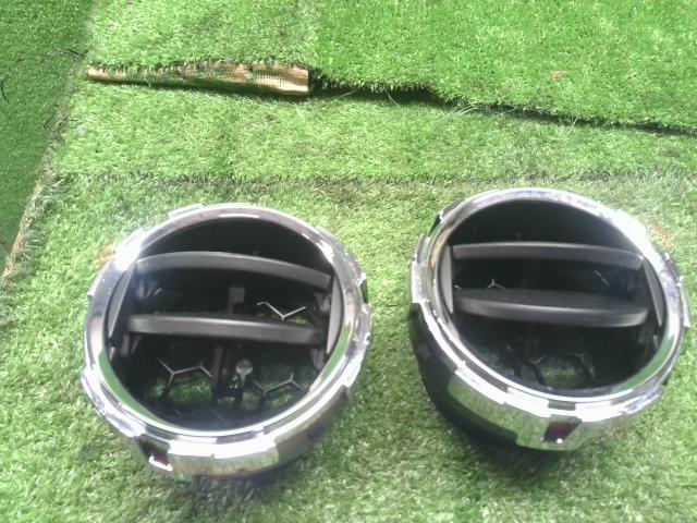 Ｎ−ＢＯＸ DBA-JF1 エアコン吹出口左右セット　AC吹き出し口　運転席側　助手席側 77620-TY0-N51ZA 自社品番250167