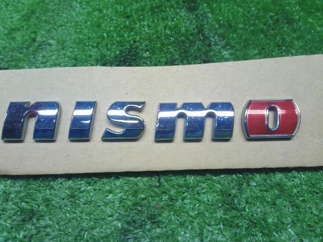 ノート　ニスモ　DAA-HE12 エンブレム　バックドア用　日産純正　84895-8A47B 自社品番250170