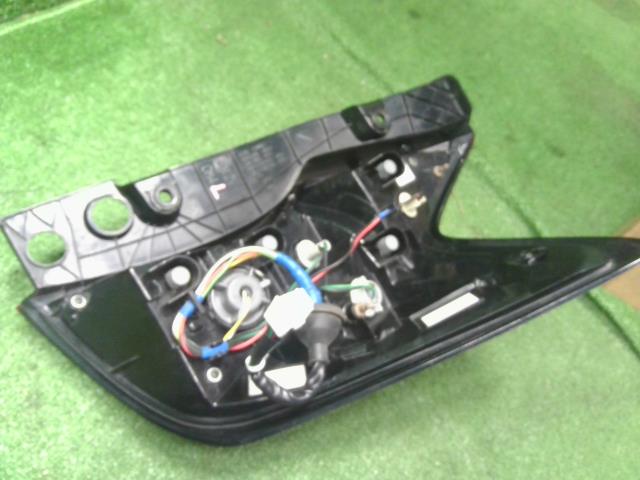 ノート　ニスモ　DAA-HE12 左右テールランプ テールライト　LED　イチコ　D202　26555-5WK0A 自社品番250170