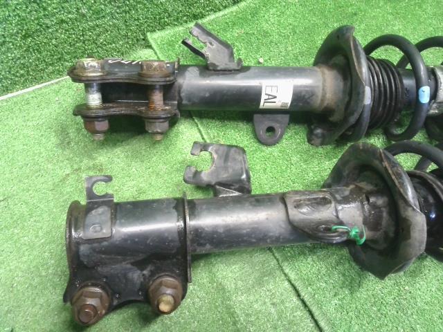 ノート　ニスモ　DAA-HE12 左右フロントストラット　リアショック　(1台分)　　スプリング　 E4303-1A14E　 54302 1A14E　自社品番250170