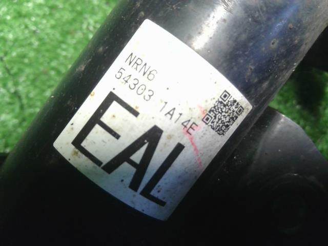 ノート　ニスモ　DAA-HE12 左右フロントストラット　リアショック　(1台分)　　スプリング　 E4303-1A14E　 54302 1A14E　自社品番250170