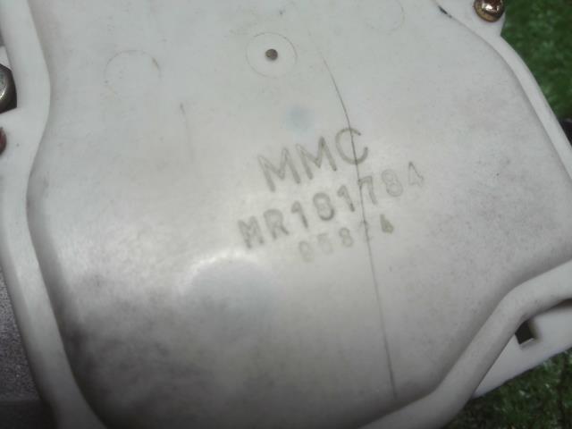 パジェロミニ E-H56A 右フロント　ドアロック　運転席側 MR181784 自社品番250174