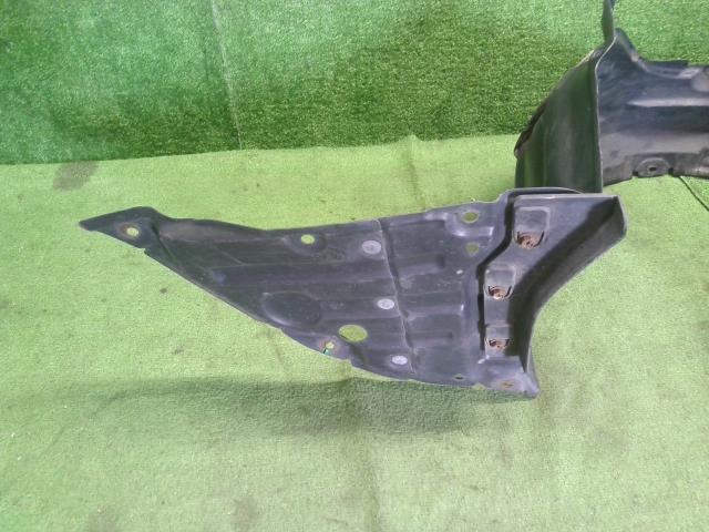 プリウス DAA-ZVW55 右フロント　フェンダーライナー　インナーフェンダー 運転席側　53875-47070 自社品番250176