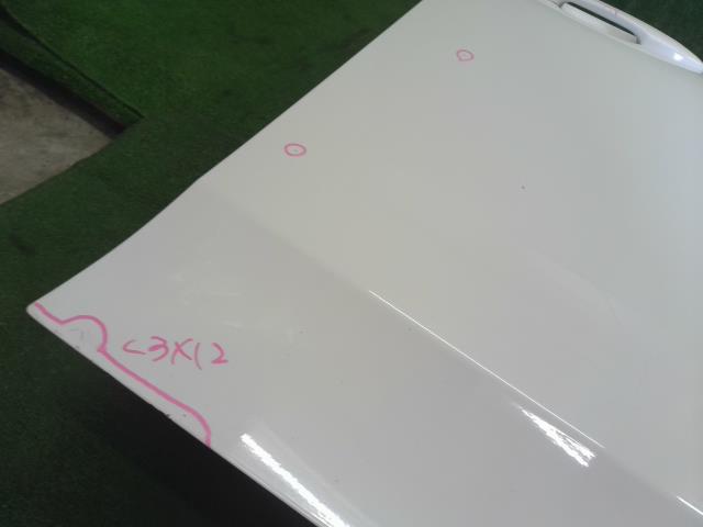 プリウス DAA-ZVW55 右フロントドア　運転席側　 67001-47151 自社品番250176