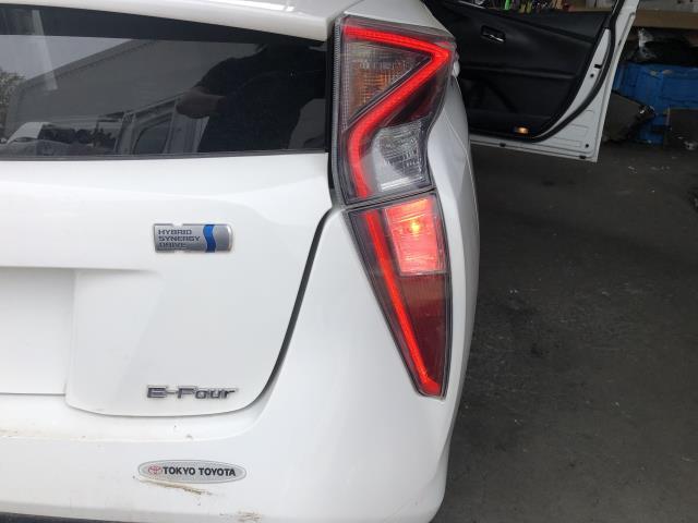 プリウス DAA-ZVW55 右テールランプ 右テールライト　上側　イチコ4720　81551-47280 自社品番250176