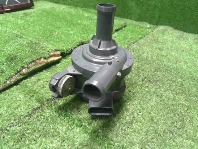 プリウス DAA-ZVW55 インバーター用ウォーターポンプ G9040-47040 自社品番250176