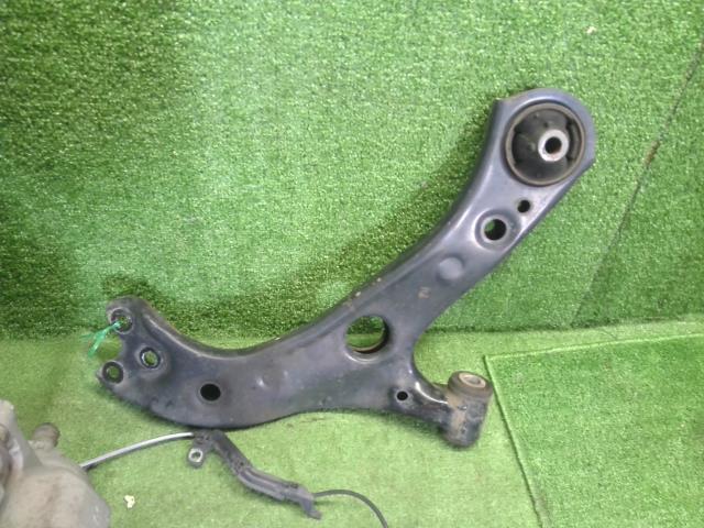 プリウス DAA-ZVW55 右フロント　ストラット　ショック　スプリング　ハブナックル　キャリパー　 48510-80817 自社品番250176