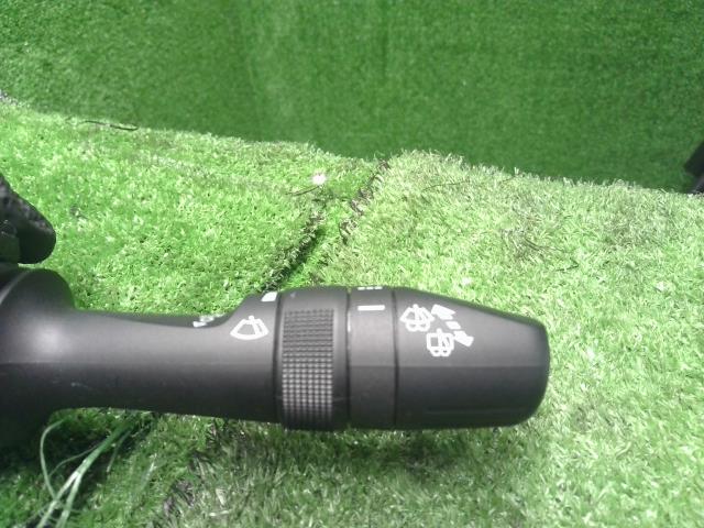 プリウス DAA-ZVW55 ワイパースイッチ　ディマースイッチ　コンビネーション 84652-47050 自社品番250176