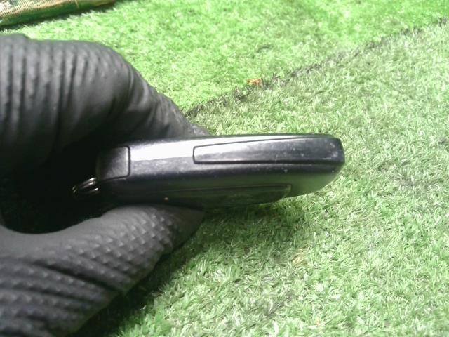 プリウス DAA-ZVW55 キーレス　スマートキー　鍵 89904-47120 自社品番250176