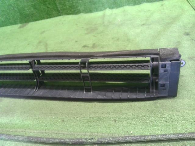 プリウス DAA-ZVW55 ラジエーターシャッター  自社品番250176