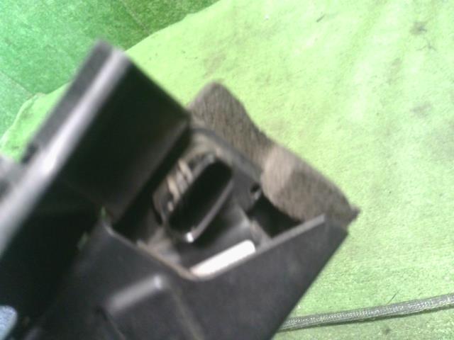 プリウス DAA-ZVW55 ラジエーターシャッター  自社品番250176