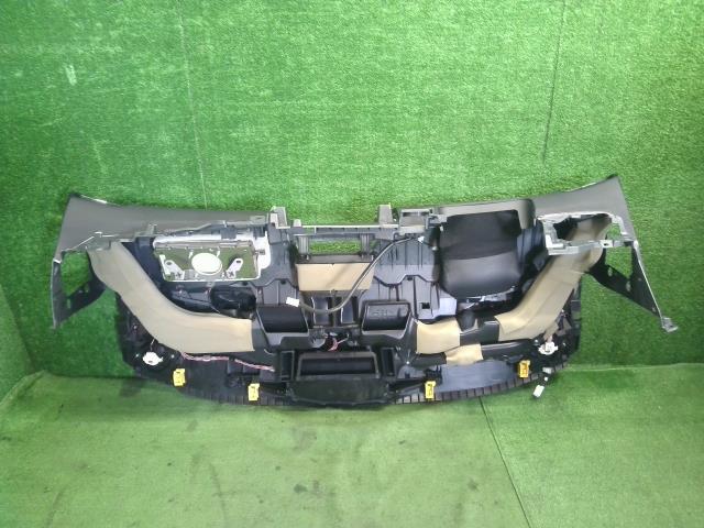 プリウス DAA-ZVW55 インストルメントパネル ダッシュボード上側　55302-47140-C1 自社品番250176