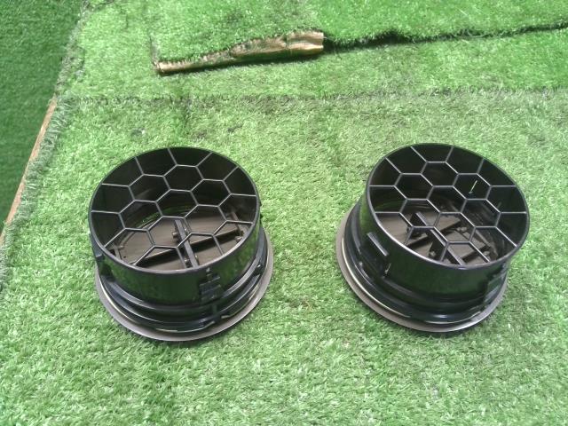 スクラム ABA-DG64W エアコン吹き出し口　AC吹出口左右　1A00-64-782A 自社品番250178