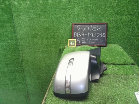 ＡＺワゴン DBA-MJ23S 右 運転席 ドアミラー サイドミラー　1AYB-69-100D 自社品番250182