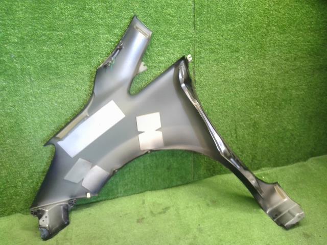 【中古】ノート DBA-NE12 右Ｆフェンダー F3100-5VAMA 自社品番250190 KH3