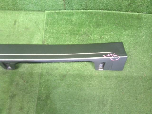 【中古】サクラ ZAA-B6AW 左サイドステップ スポイラー 自社品番250191 U17D32