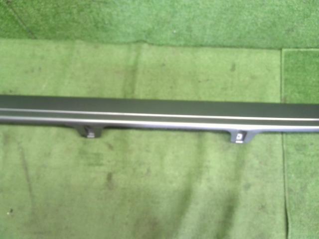 【中古】サクラ ZAA-B6AW 左サイドステップ スポイラー 自社品番250191 U17D32