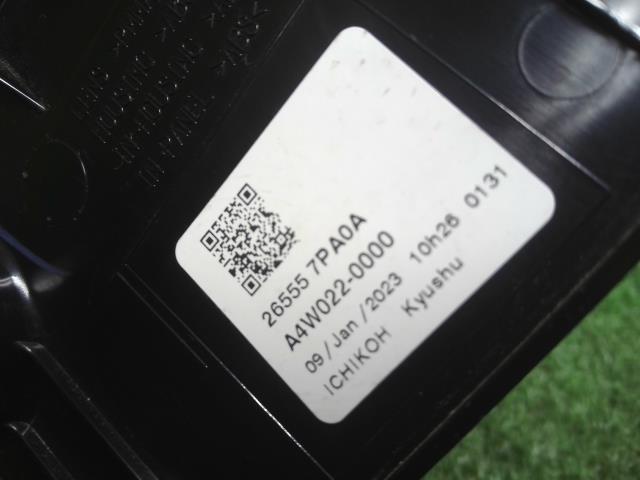 【中古】サクラ ZAA-B6AW 左テールランプ  自社品番250191 U17D32