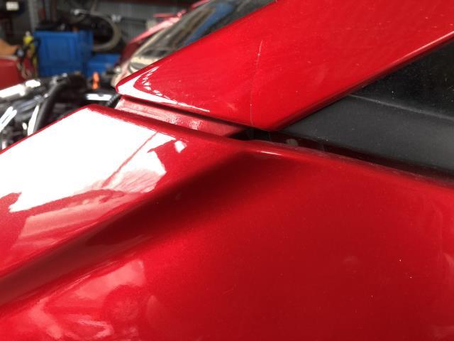 【中古】フィット 6BA-GR2 左フロントフェンダー 60261-TZA-000ZZ 自社品番250195 R565M