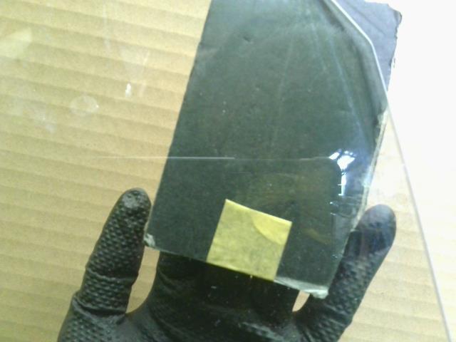 【中古】フィット 6BA-GR2 右フロントドアガラス 73300-TZA-J01 自社品番250195 R565M