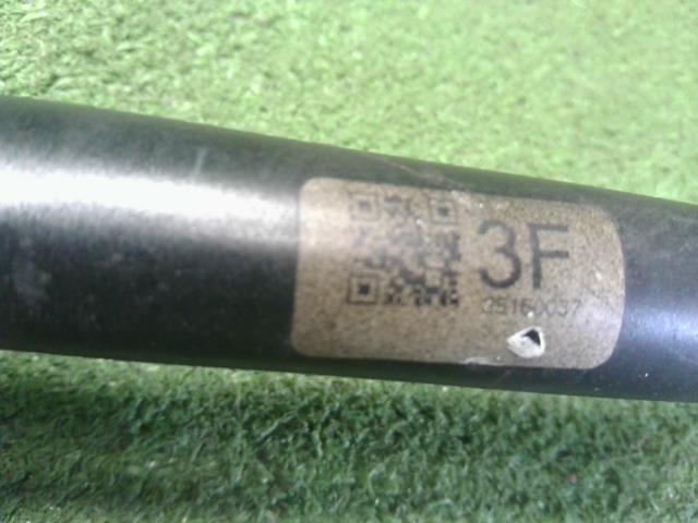 【中古】フィット 6BA-GR2 右フロントドライブシャフト 44305-TZD-000 自社品番250195 R565M