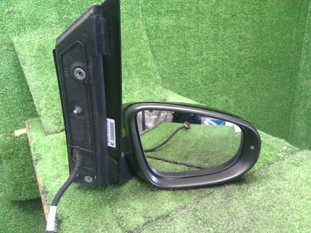 【中古】VW ゴルフトゥーラン DBA-1TCTHW 右ドアミラー サイドミラー 1T2857508AF 自社品番250197