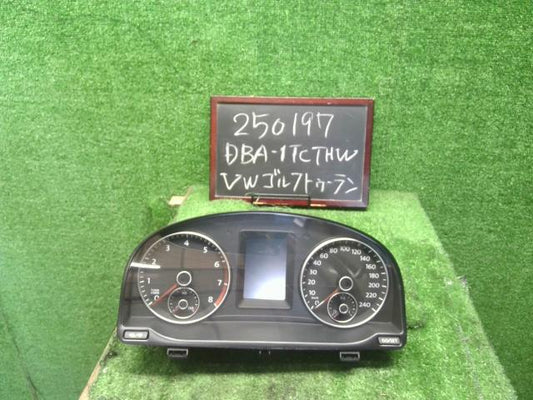 【中古】VW ゴルフトゥーラン DBA-1TCTHW スピードメーター 1T0920875D 自社品番250197