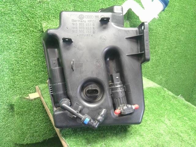 【中古】VW ゴルフトゥーラン DBA-1TCTHW ウォッシャータンク 1K0955453S 自社品番250197