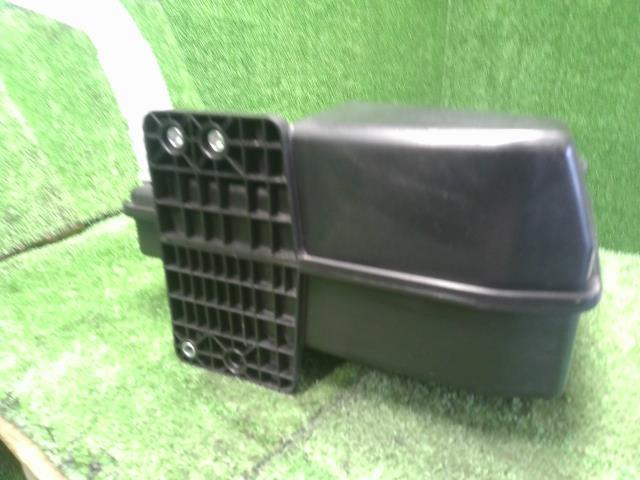 【中古】VW ゴルフトゥーラン DBA-1TCTHW ウォッシャータンク 1K0955453S 自社品番250197