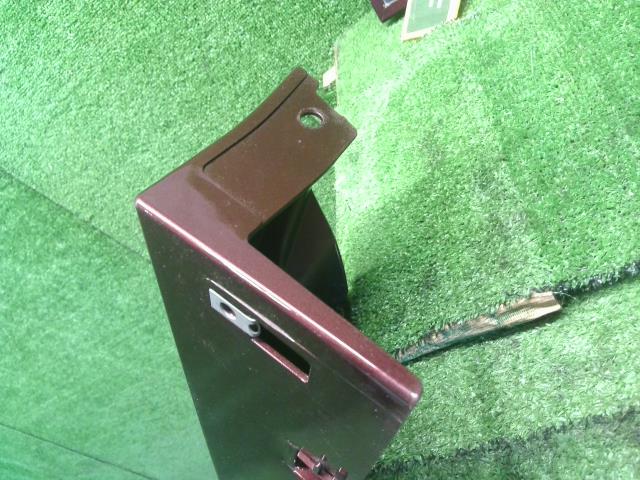 【中古】オーラ 6AA-FE13 左サイドステップ スポイラー  自社品番250199 NBQ