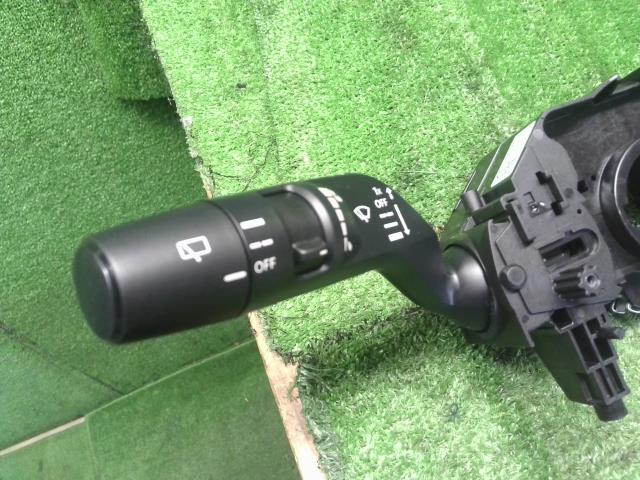 【中古】オーラ 6AA-FE13 ディマー コンビネーションスイッチ  自社品番250199 NBQ