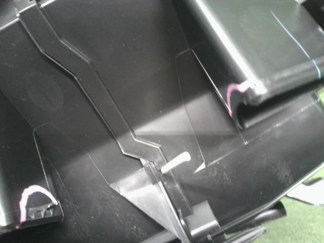 【中古】オーラ 6AA-FE13 カーヒーター ブロアケース 自社品番250199 NBQ