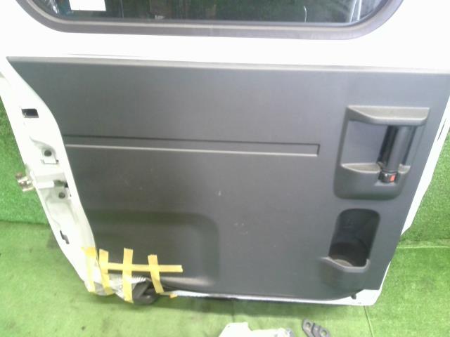 【中古】ハイゼット 3BD-S710V 左リア スライドドア 67004-B5280 自社品番250207 W25