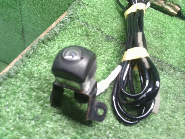 【中古】フリード DBA-GB4 カメラ  自社品番250231 B557P