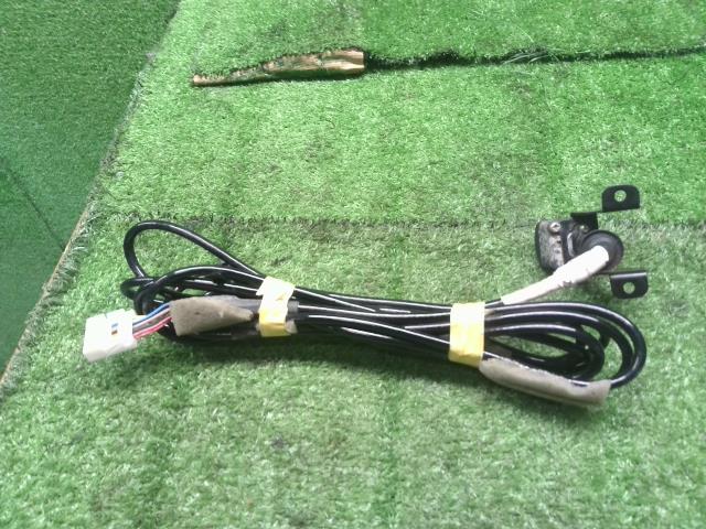 【中古】フリード DBA-GB4 カメラ  自社品番250231 B557P